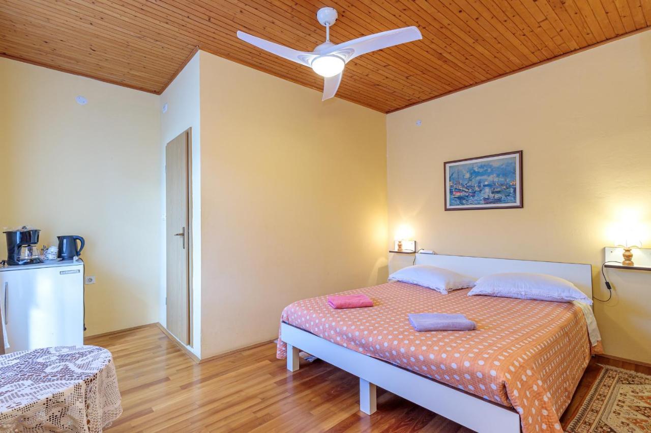 Rooms Nela Hum Ngoại thất bức ảnh